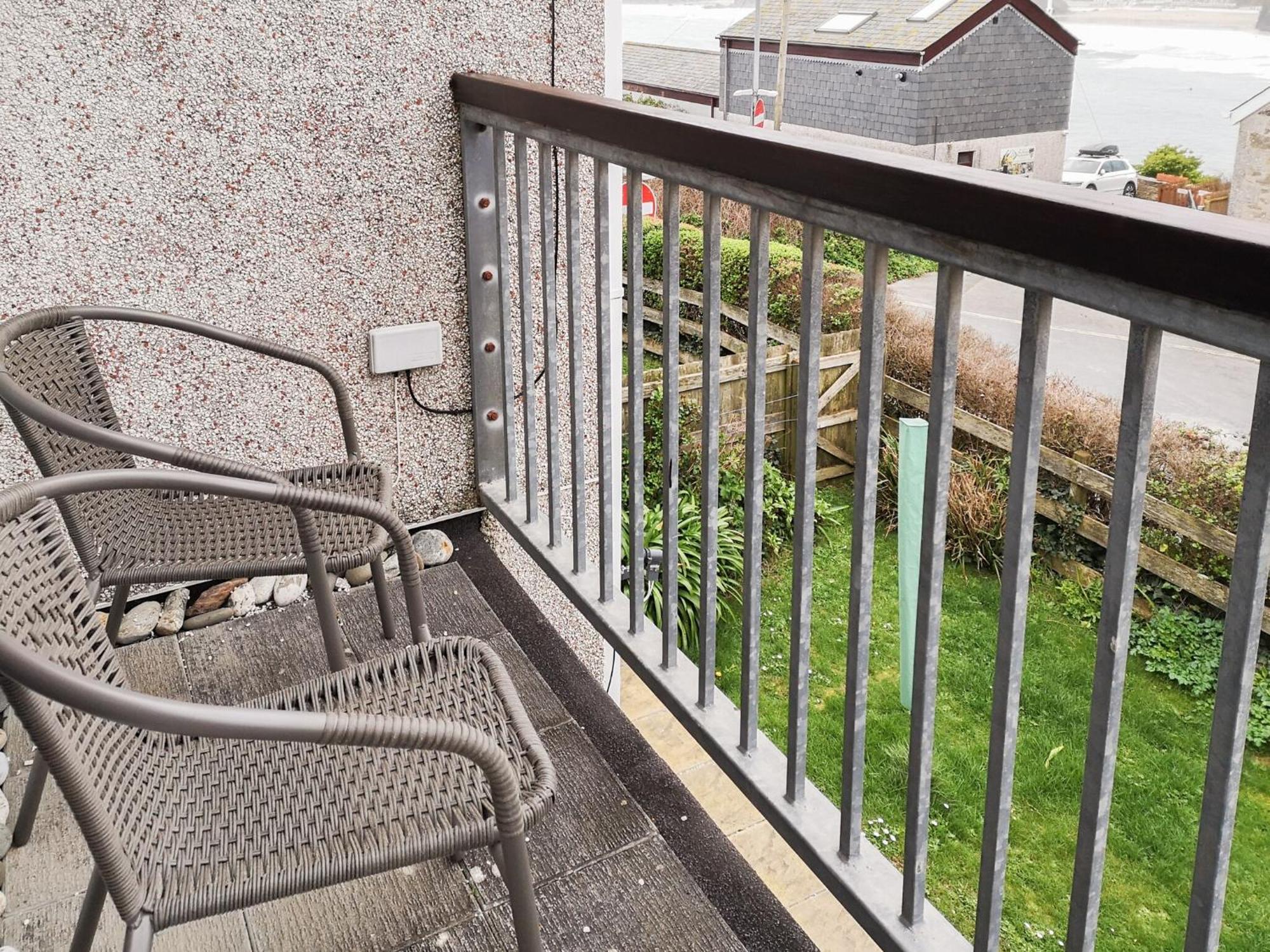 Apartment 15 Harvest Moon New Quay Exteriör bild